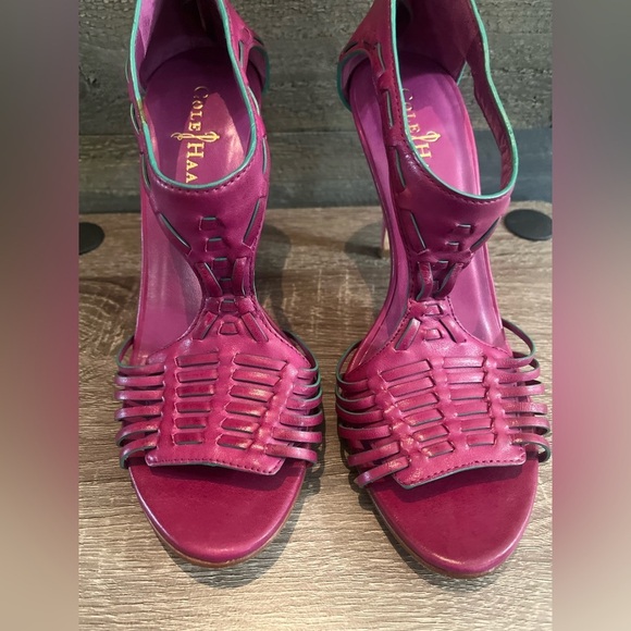 Cole Haan Woven T-Strap Stiletto Sandals with Nike Air Tech in Beet - Size 6.5 - Picture 10 of 15